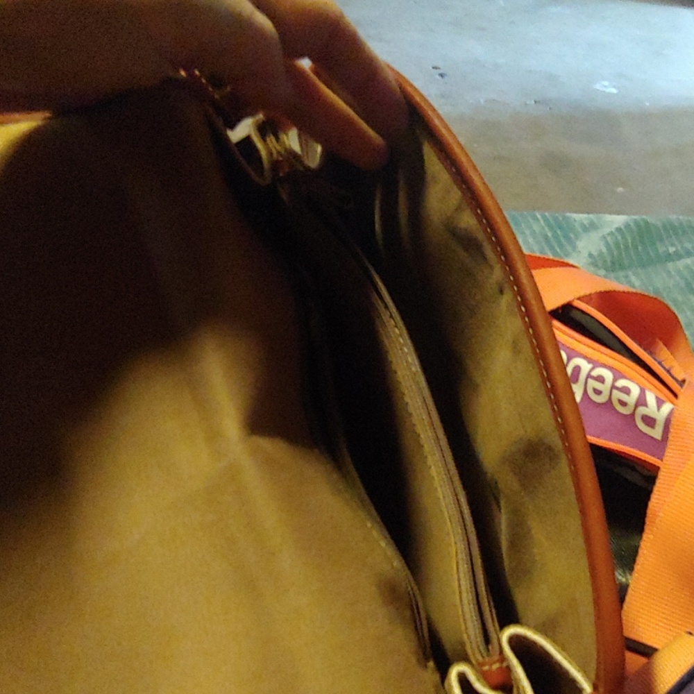 Bags - Picture 4 of 5